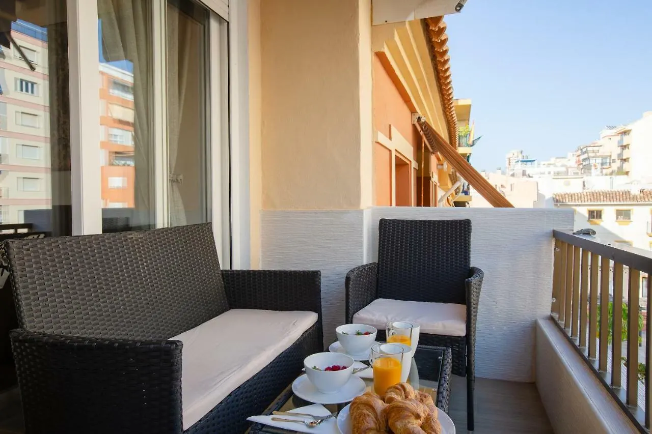 Picasso Daisy Apartman Fuengirola 0*,